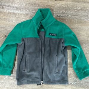 Lightly worn Columbia jacket. Xxs. Green and gray